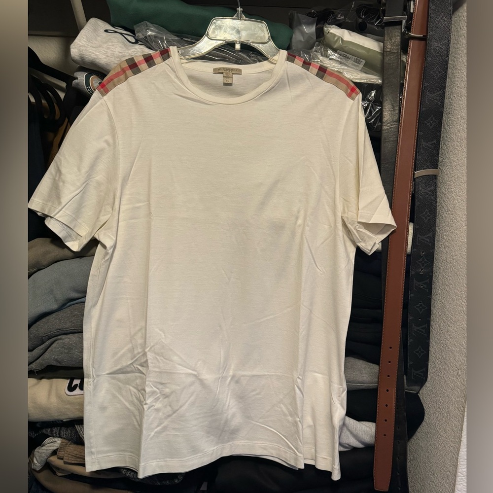 Burberry sz XL t shirt white